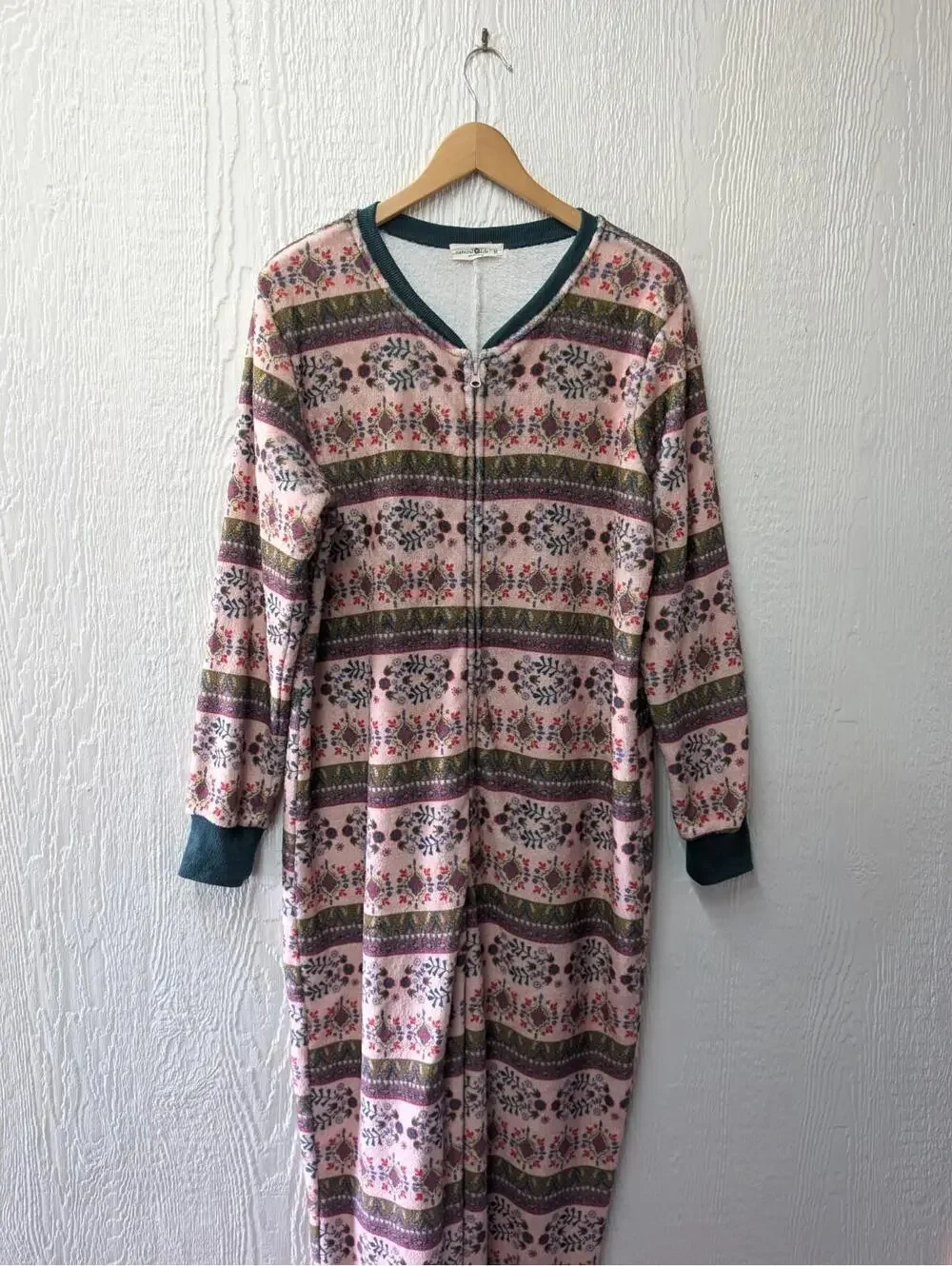 Natural Life One Piece Fleece Blanket Jumpsuit Pajamas Fair Isle Floral Medium
